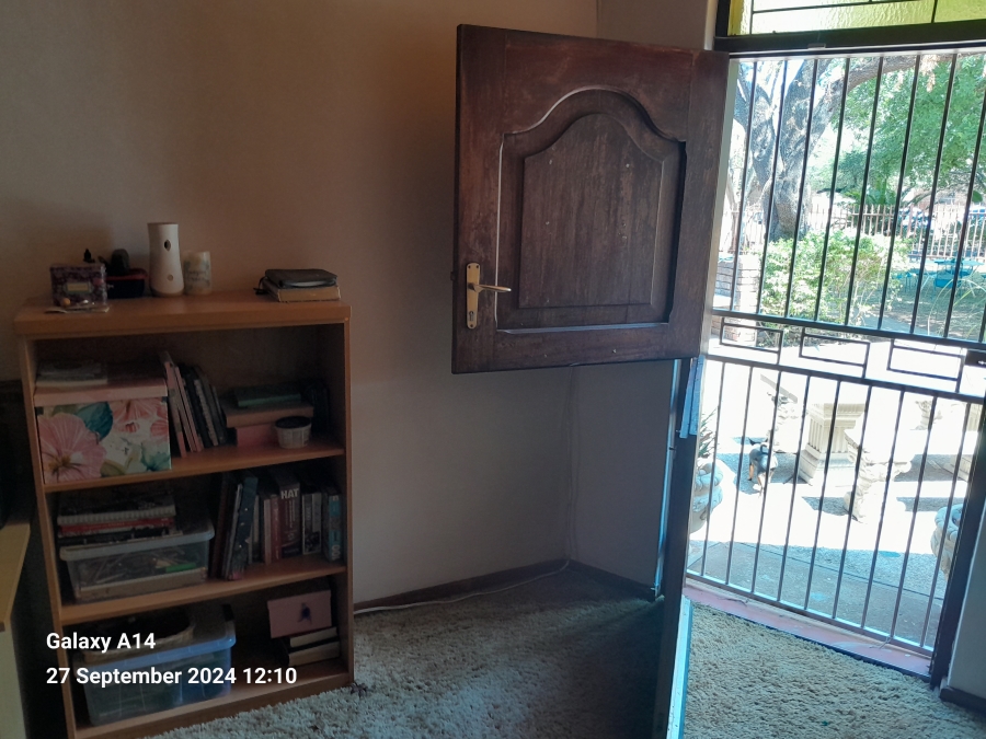 4 Bedroom Property for Sale in Waterval S H North West